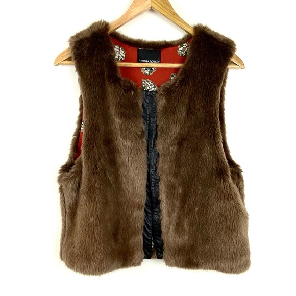 Cynthia Rowley Sweaters - Cynthia Rowley Faux Fur Open Vest Size L